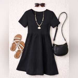 Cotton black babydoll dress with pockets